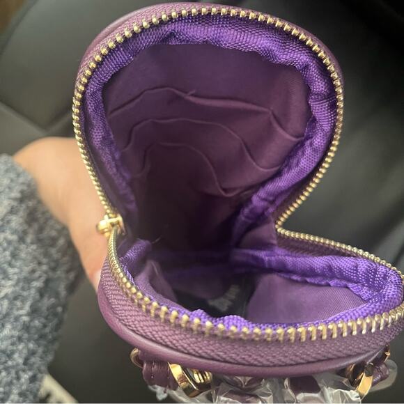 Badgley Mischka Red Phone Crossbody Bag Vegan Leather with Gold Hardware NWT - Picture 3 of 5